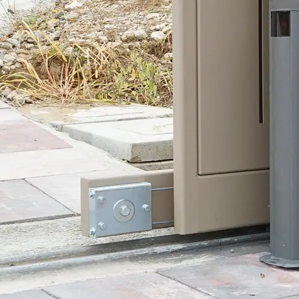 dettaglio-cancello-telescopico_3